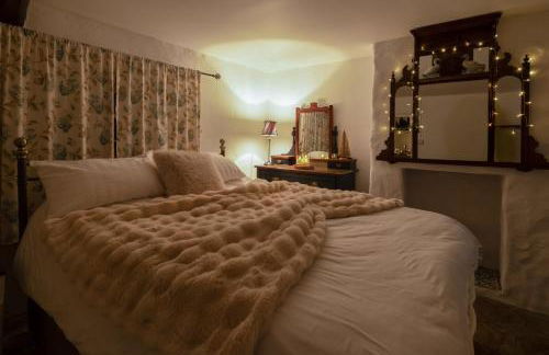 Cissy's Cottage - traditional thatched cottage, on the Causeway Coast - Foto 1