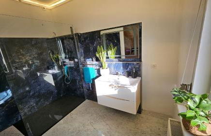 Haus (1. Etage+DG) mit Garten - Foto 9