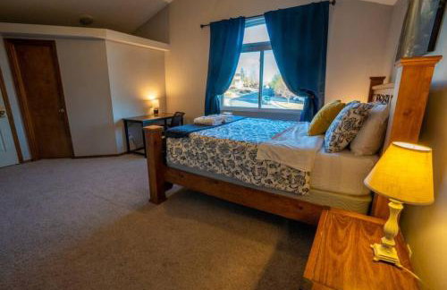 Hillcrest Chalet - Spa - Firepit - Views - USAFA - Foto 15