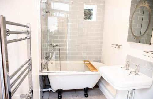 3 bedroom stunning house with garden and amazing sea views - Foto 21