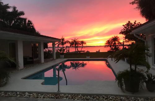 Perfecto's Retreat- LUXURY Cabin - Foto 1