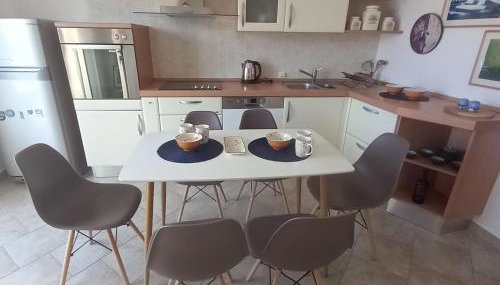 Captains Place - Photo 3