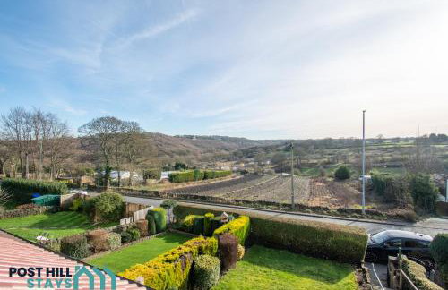 Large 4BR - Ideal Long Stays - Parking - Fast WiFi - Foto 5