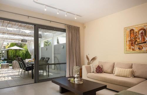 Hestia Grey Villa with Guest House & Private Pool - Foto 68