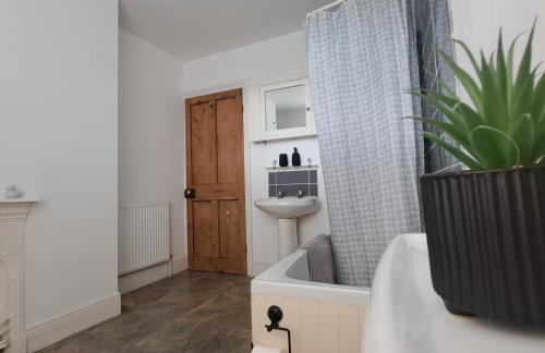 Huge 4 bed in the heart of Kettering - Foto 22