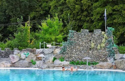 Old house by the stream - Photo 56