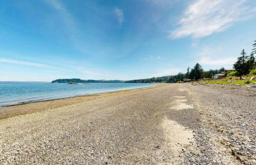 Puget Sound Chic Romantic Cottage with Private Beach Access & Gated Entry - Foto 33