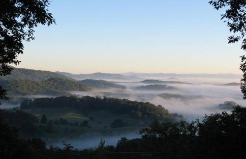 Top of the Line Asheville Mountain Cabin - Foto 35
