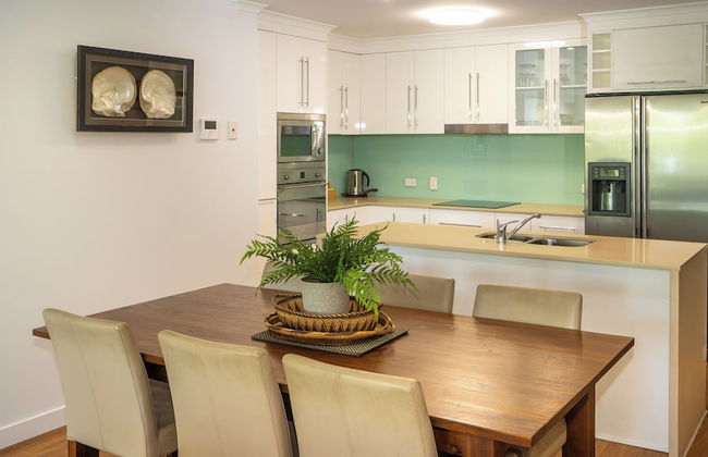 Waters Edge Apartment - Photo 23