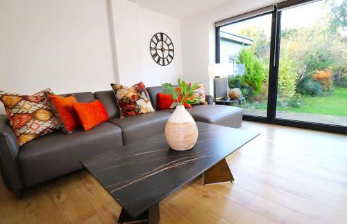 Hutchcomb Villa, 4 Bed Luxury House,Oxford+Parking - Foto 10