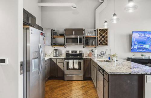 Speakeasy Attached, Walkable to Cavs, Flats, Casino - Foto 10