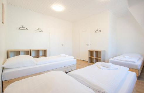 Tolstov Apartments - City Apartments with 2 , 3 and 6 Rooms - 15 Min to Messe DUS and Old Town DUS - Foto 22