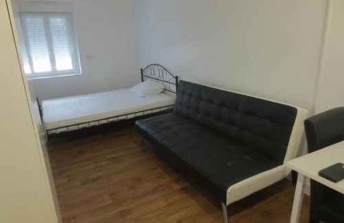 Appartements et studios meublés au centre ville d'Ouzouer Sur Loire - Photo 8