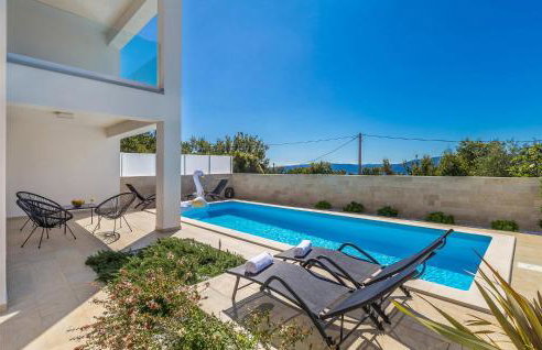 3 Bedroom Gorgeous Home In Linardici - Photo 2