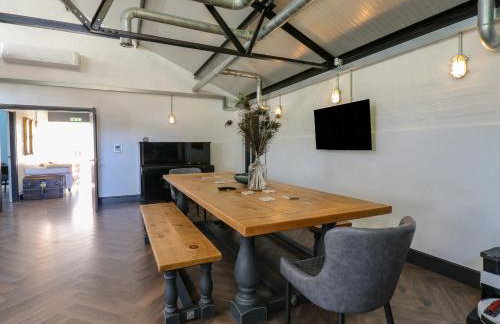 The Old Workshop - Photo 8