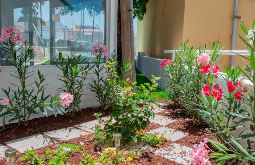 Countryside Elegant 4-Bedroom Suite, Pool & Garden - Foto 7