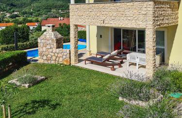 Villa Planina - Idyllisches Ferienhaus mit Pool und Meerblick in Baška - Idyllic Mountain Villa with Pool and Sea View in Baška - Krk - Foto 13