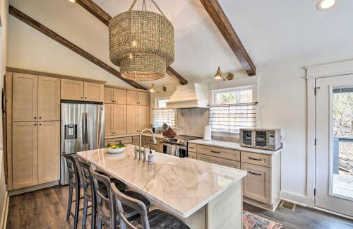 The Ultimate Luxury Retreat on Lake Burton! - Foto 8