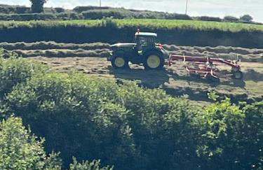 Countryside cottage with private garden & hot tub - Foto 13