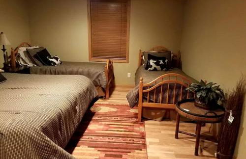 Spacious Vacation Rental for 22 Guests in a Rural Setting in Montezuma, Iowa - Foto 20