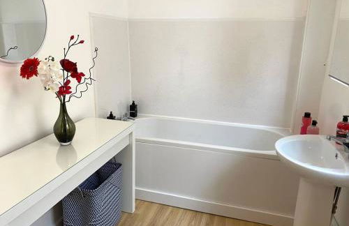 Eden Stay 5 Bedroom House - Foto 19