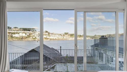 Apartment Sea Views & Terrace on Waters Edge in Polruan - Foto 2