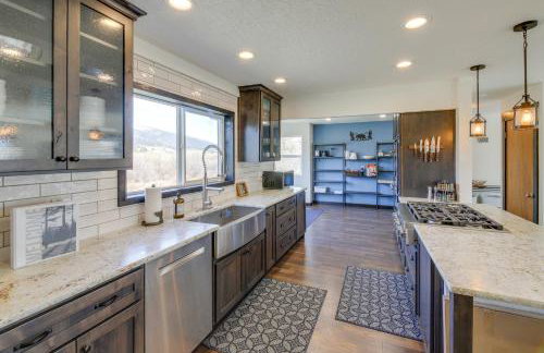 Pet-Friendly Victor Home with Fire Pit and Large Yard! - Foto 12