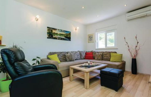 Three-Bedroom Holiday Home In Ston - Foto 18