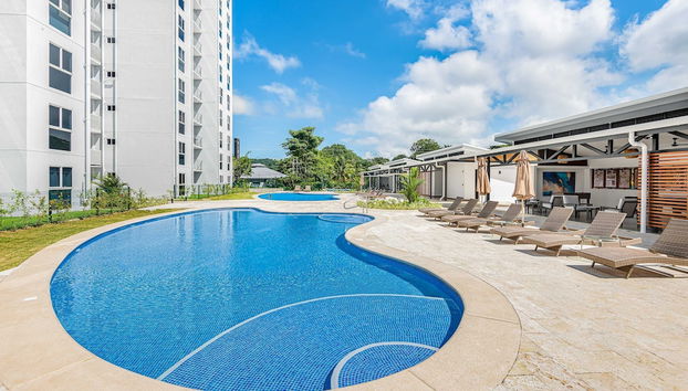 Upstay - Brand New Condo w Pool - 5 Mins to Beach - Foto 2, Habitación