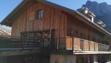 Ciasa Savoy - Foto 1