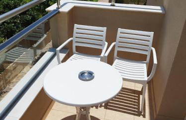 Blue Sky Apartments - Photo 7