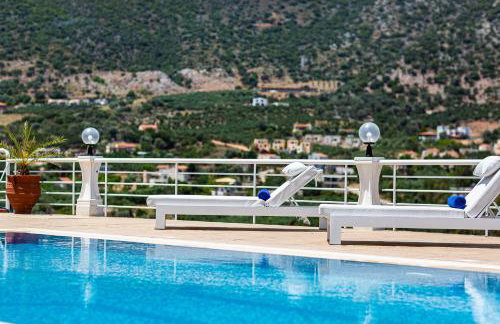 Promitheas Villa, with Pool & Heated Spa Whirlpool, By ThinkVilla - Foto 6