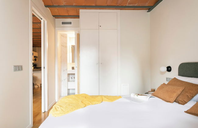 Aspasios Las Ramblas Apartments - Photo 6