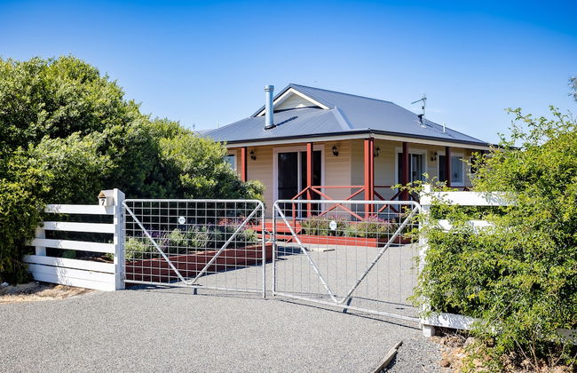 Owen's Hideaway by the BNB Collection - Photo 27