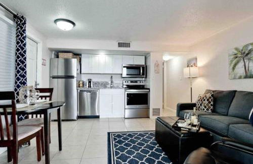 Gorgeous Waterfront! Mermaid's Retreat Wows! - Foto 3