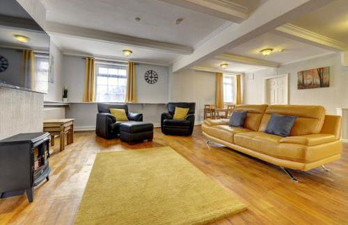 5 bedrooms, sleeps up to 16, secure parking space & comfort - Foto 11