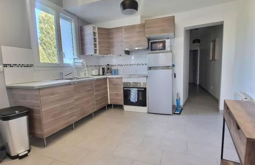 *Au Bord du Canal*Entre Paris et Disneyland - Foto 3