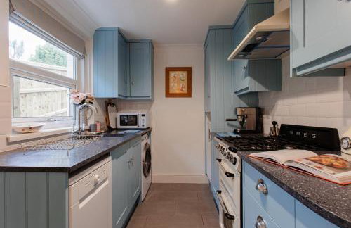Didis Cottage-Dog Friendly-Garden-Cowes-Sleeps 4 - Foto 15