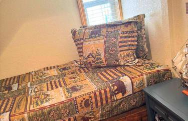 TahoeCozy with Pool Hot Tub and Near Northstar - Foto 49