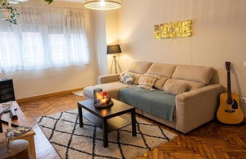 Amplio Piso 110m - Moderno y 2 Baños - Poniente - Foto 2
