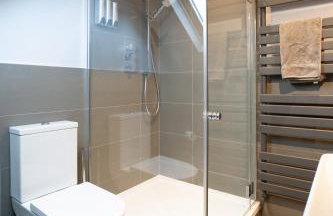 4 Bed End Terrace - sleeps 7 - Photo 64