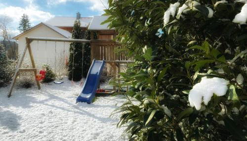 Moderne Fewo mit Fasssauna und Kamin im ländl. Allgäu - Foto 4