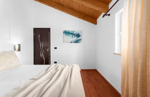 The Village - Foto 26