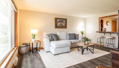 1 Block To Lambeau 3 BR Sleeps 6 Pet-Friendly - Foto 2