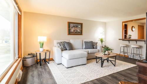 1 Block To Lambeau 3 BR Sleeps 6 Pet-Friendly - Foto 1