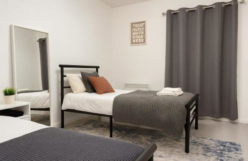 Garden Apartment with Free Parking near Wembley - Foto 11