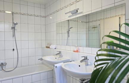 HAPPY HOMES YELLOW - Dein stylisches Design-Apartment - WLAN - Netflix - Parkplatz - Foto 16