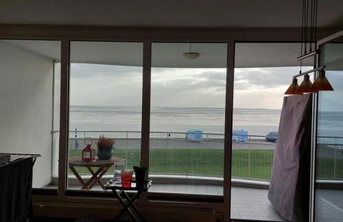 Studio mit Meerblick und großer Loggia - Direktzugang zur Nordsee - Foto 8