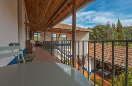 Large, converted farmhouse with pool - Foto 32