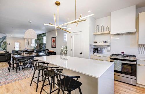 Stylish Getaway with Hot Tub-Near Downtown Indy-Family Friendly - Foto 3